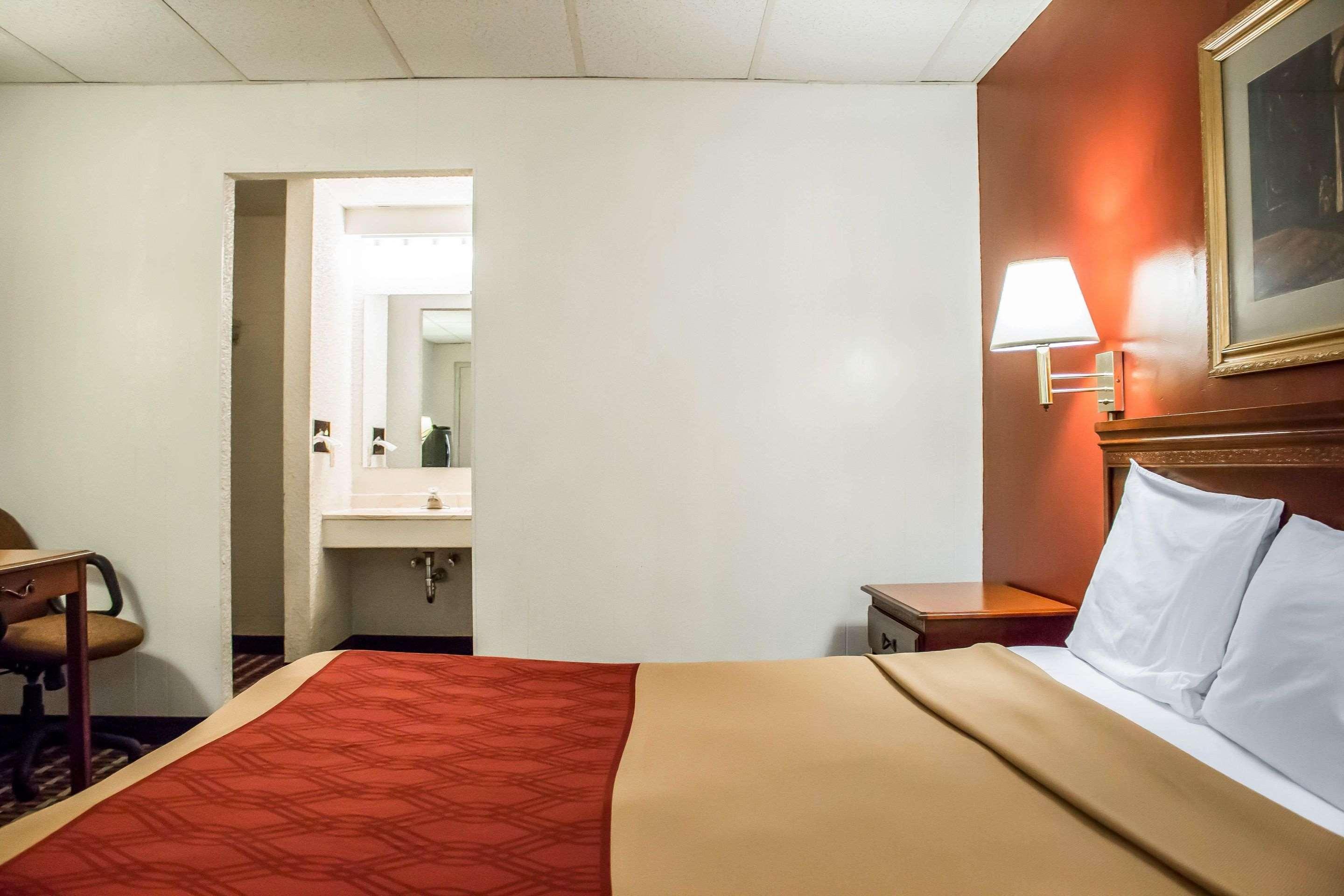 Econo Lodge Williamsport Exterior foto